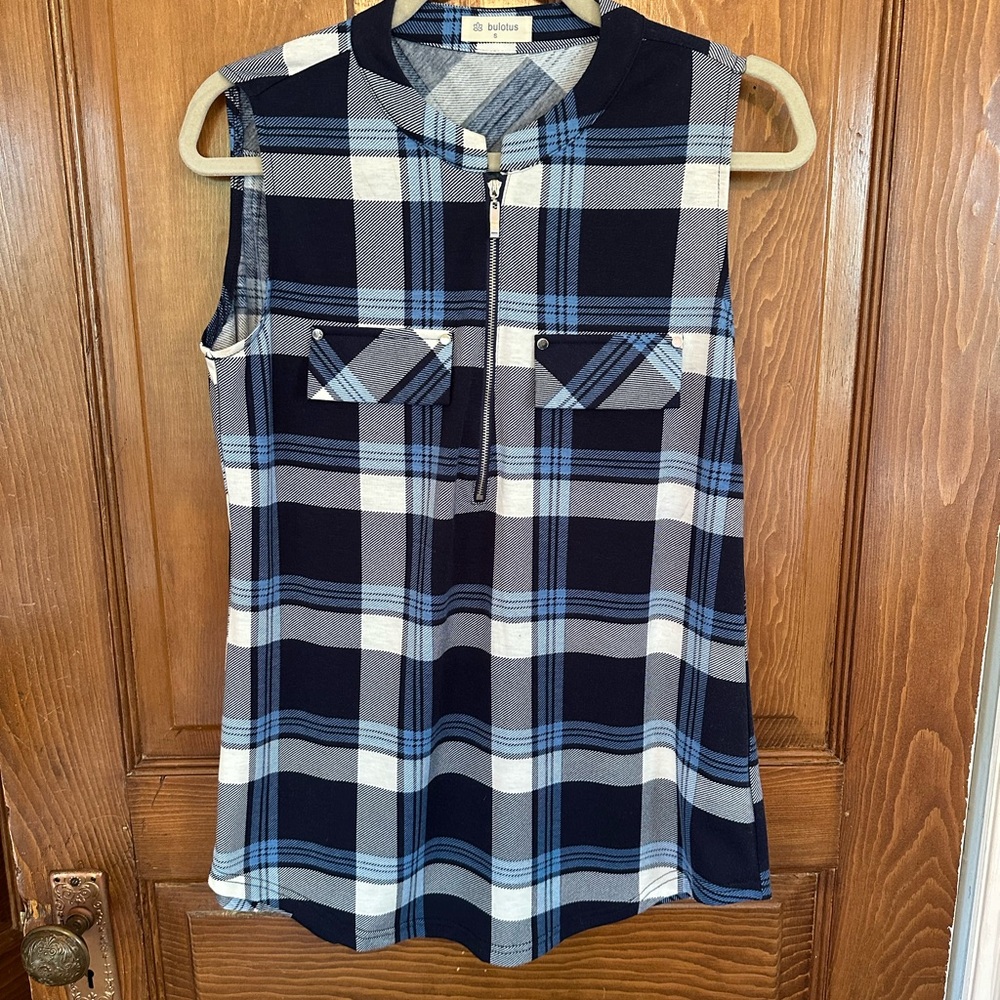 Bulotus Navy & Light Blue Plaid Sleeveless Zip-Front Camisole